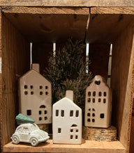 Load image into Gallery viewer, White Ceramic Tlite House