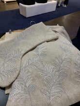 Load image into Gallery viewer, Lovely Silver Pinecone Tree Skirt