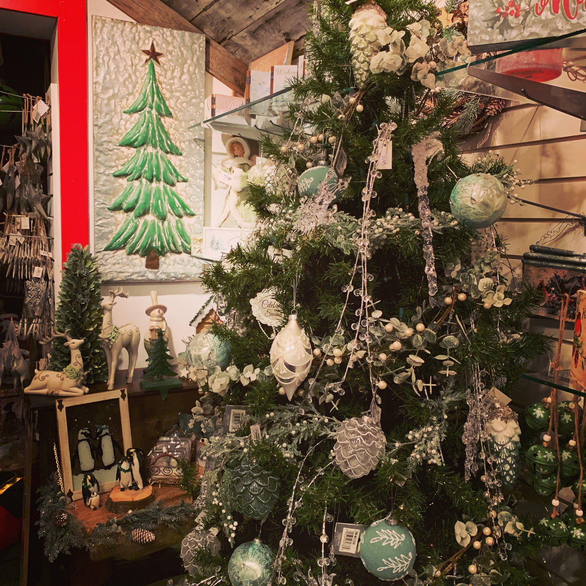 Standing Decor
