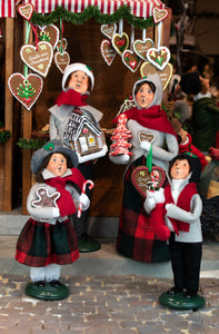 Christmas Sweets Family Carollers