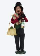 Load image into Gallery viewer, Ornament Family Carollers 2024
