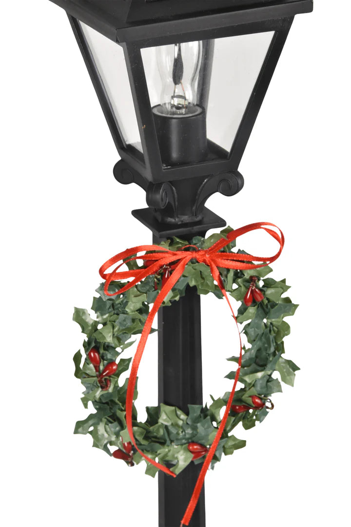 Lamp Post, Byers Choice Caroller Accessory