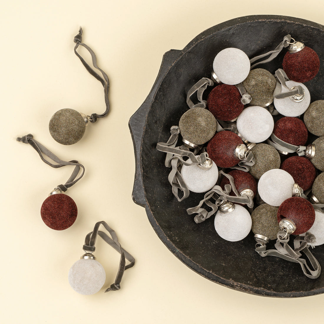Mini Velvet Holiday Bauble