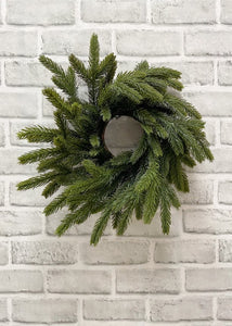 Fresh Touch Spruce Wreath