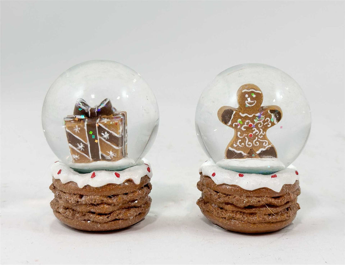 Mini Gingerbread Snow Globe