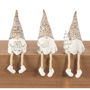 Wood Look Gnome Shelf Sitter
