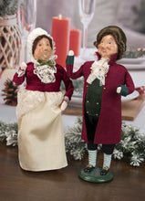 Load image into Gallery viewer, Mr Fezziwig Caroller
