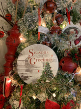 Load image into Gallery viewer, Vintage Holiday Scene Disc Ornaments
