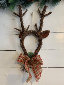 Reindeer Head Twig Wreath  (18 in )