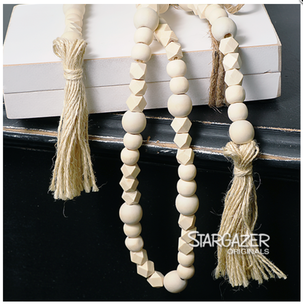 Natural White Wooden Bead Garland 61 – Glendas Christmas Cottage