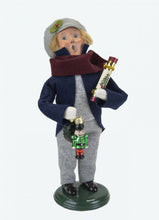 Load image into Gallery viewer, Glass Ornament Family Carollers
